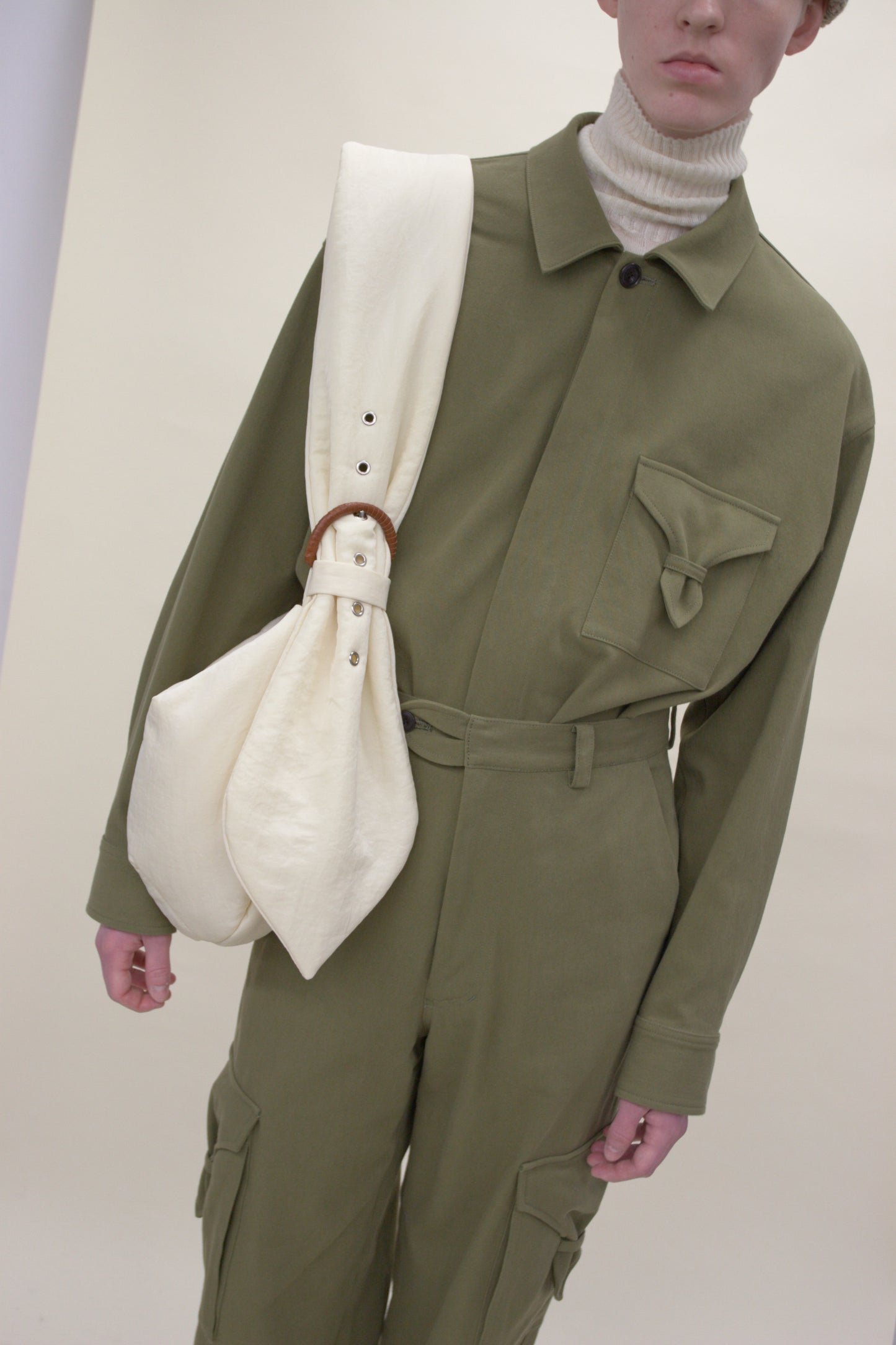 gathered belt cross bag OFF WHITE