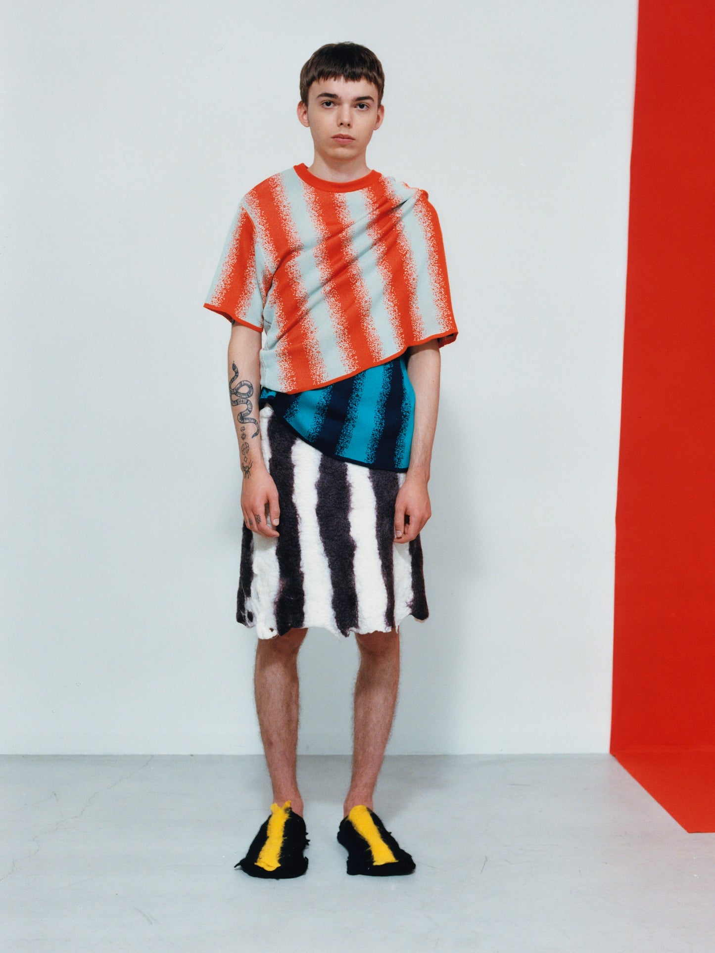 SPRAY STRIPE T - BLOOD ORANGE MINT