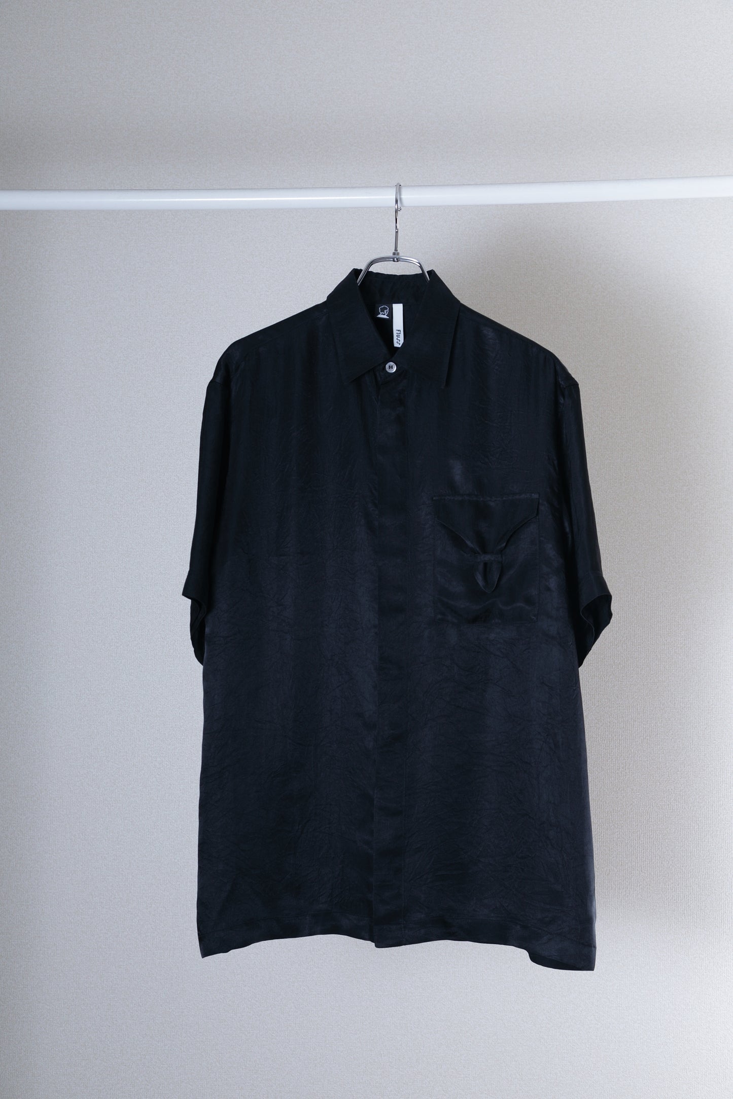 gathered flap half sleeve shirts - black
